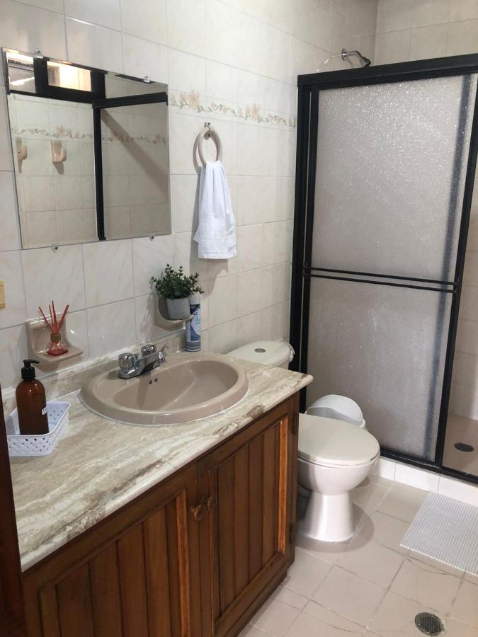 Habitaciones Independientes Cerca Al Aeropuerto 3 Cartagena Bagian luar foto